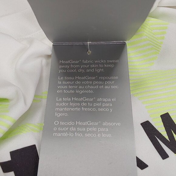 UNDER ARMOUR 'HEATGEAR' LOOSE FIT REFLECTIVE BACK GRAPHIC TEE - Picture 15 of 16